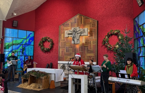 Christmas Carols 2025